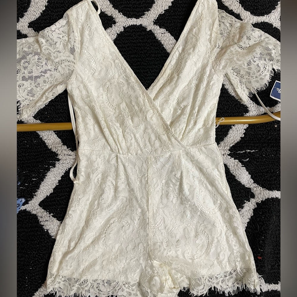Francescas white lace romper - size small
